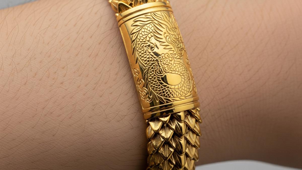 6 Gelang Emas 24 Karat Sisik Naga Mode Terbaru, Rekomendasi Terbaik 2025