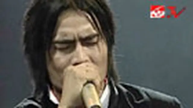 Charly ST12 - "Medley" Dunia Pasti Berputar & Aku Terjatuh