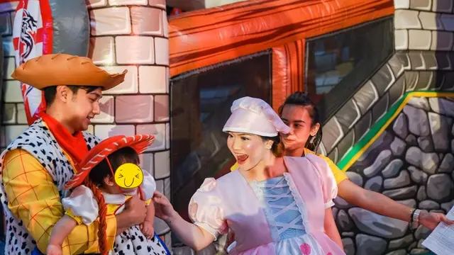 Akan Segera Jadi Kakak, Ini 6 Potret Ultah Anak Felicya Angelista ke-1 Tahun