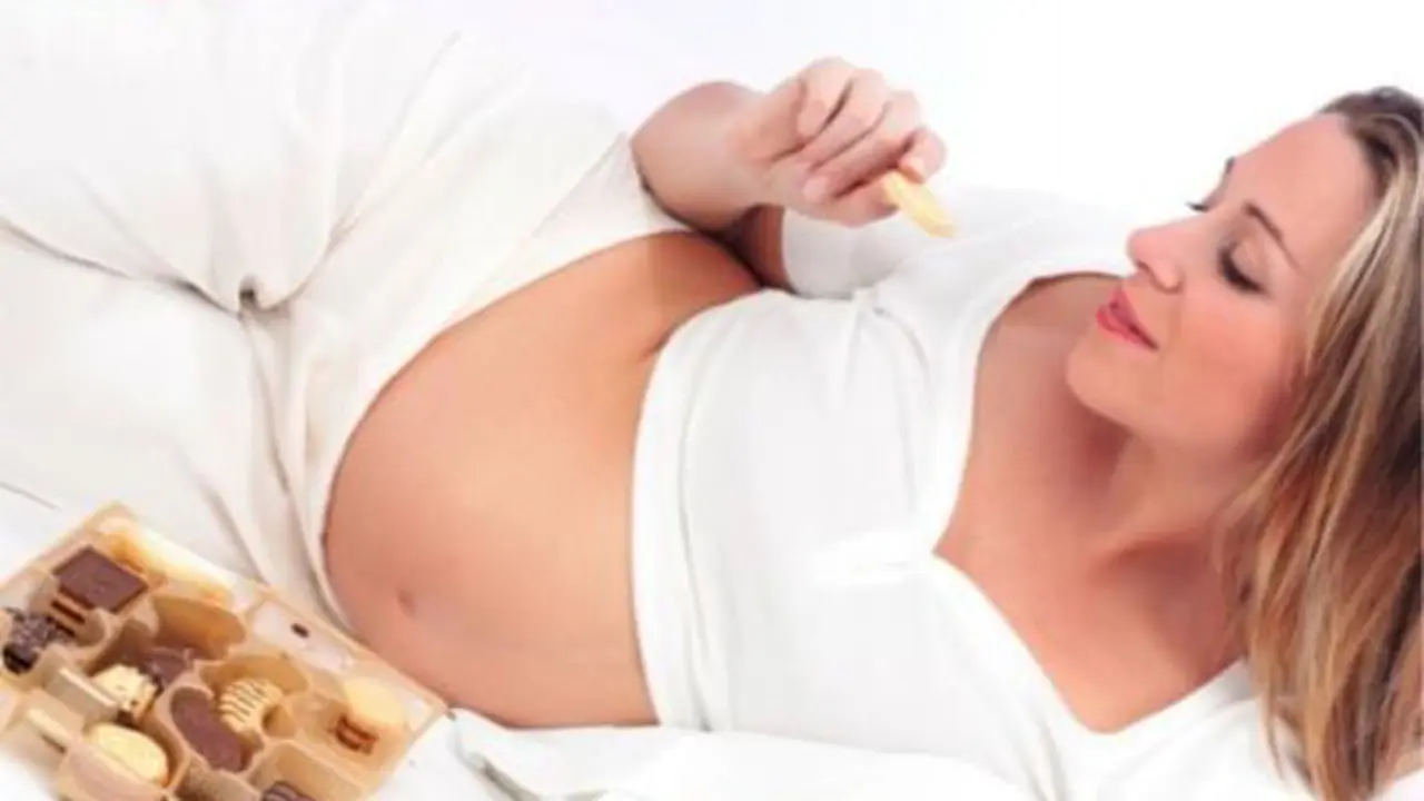 Konsumsi Cokelat Saat Hamil Bikin Jantung Ibu & Bayi Sehat