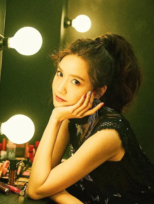 Yoona SNSD merupakan salah satu idol Kpop yang berbakat, selain menyanyi ia juga bermain dalam drama. Ia pernah bermain dalam Cinderella Man, Prime Minister, Love Rain, dan K2. (Foto: instagram.com/yoona__lim)