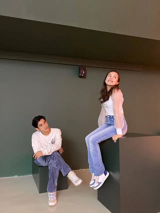 Semakin Kompak, Ini 6 Potret Bio One dan Beby Tsabina Pakai Baju Couple