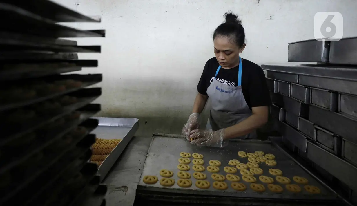 Hal ini agar program KUR dapat menjangkau lebih banyak UMKM dan berdampak besar bagi ekonomi. (Liputan6.com/Angga Yuniar)