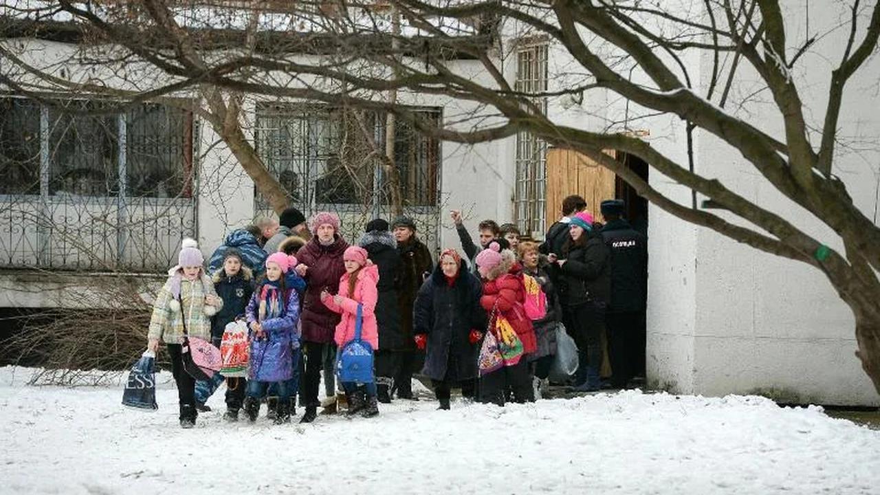 Murid yang disandera di sebuah sekolah di Moskow, Rusia. (AFP)