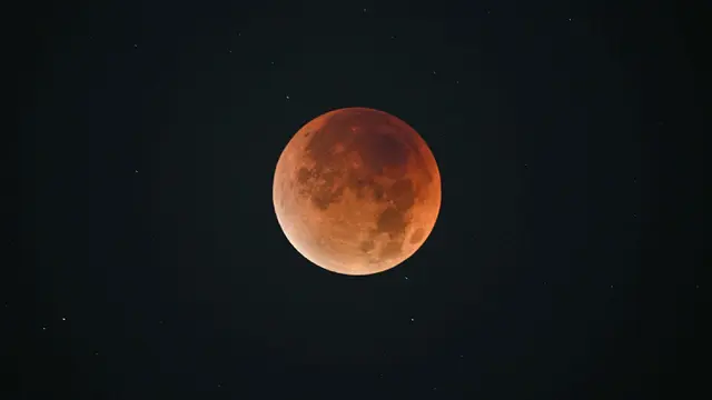 Kembali Hiasi Langit, Seperti Ini Penampakan Fenomena “Blood Moon” di Berbagai Negara
