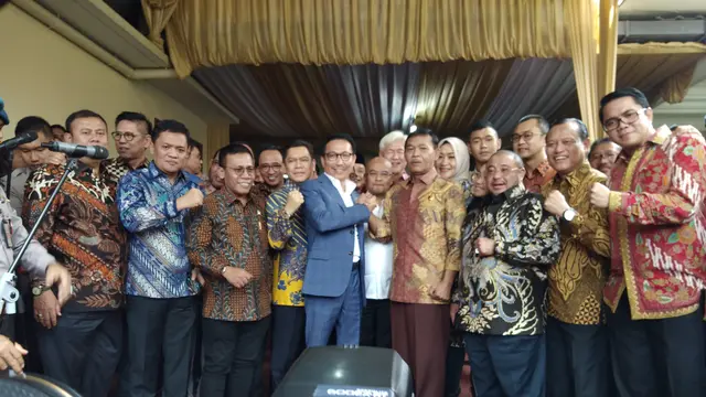 Komjen Idham Azis bersama anggota Komisi III DPR