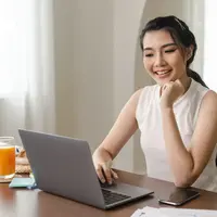 Ilustrasi Pasangan Perempuan/https://www.freepik.com/our-team&nbsp;