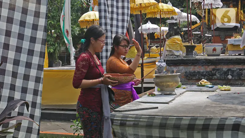 Suasana Pura Aditya Jaya Menjelang Nyepi