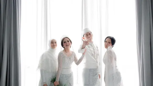6 Potret Ifan Seventeen dan Citra Monica Bareng Anak Sambung, Keluarga Harmonis