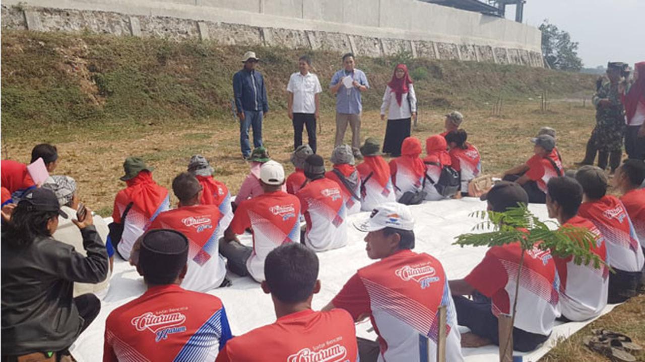 Aksi Nyata Gerakan Revolusi Mental Kemenko PMK di Sungai Citarum