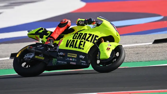 Foto: Keren, Pertamina Mandalika Pakai Livery Spesial Beri Penghormatan Terakhir Bagi Valentino Rossi