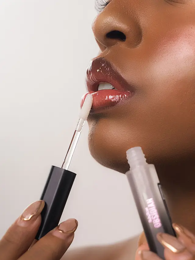 Cherry Cola Lips Bisa Dibuat Soft hingga Bold Sesuai Mood
