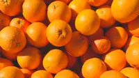 Banyak buah jeruk. (Foto: Unsplash/Jen Gunter)