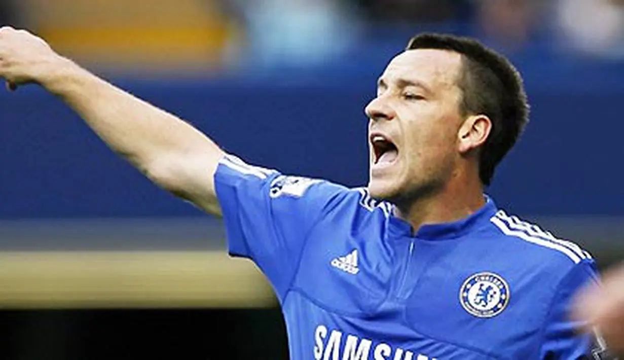 Kapten Chelsea, John Terry berteriak dalam partai Liga Premier menghadapi Liverpool di Stamford Bridge, London, 4 Oktober 2009. AFP PHOTO/GLYN KIRK
