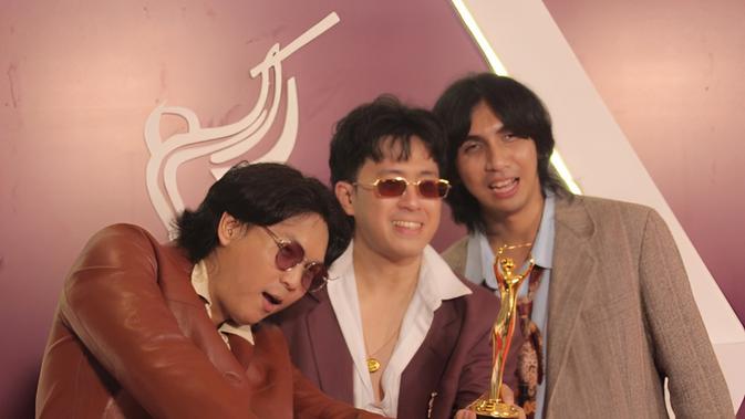 Kemenangan The Lantis di AMI Awards 2025 Diwarnai Momen Kocak: Dari Toilet Lari Bareng ke Panggung