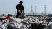 Ditargetkan pembangunan fisik PSEL di TPA Cipeucang ini akan dimulai pada akhir 2025 setelah seluruh proses administrasi, termasuk penyusunan analisis mengenai dampak lingkungan (Amdal), dan pembebasan lahan, telah dinyatakan tuntas. (Kristianto Purnomo/AFP)