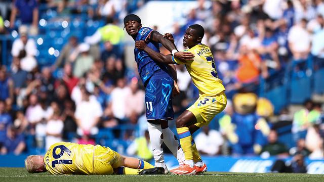 Chelsea melawan Crystal Palace.
