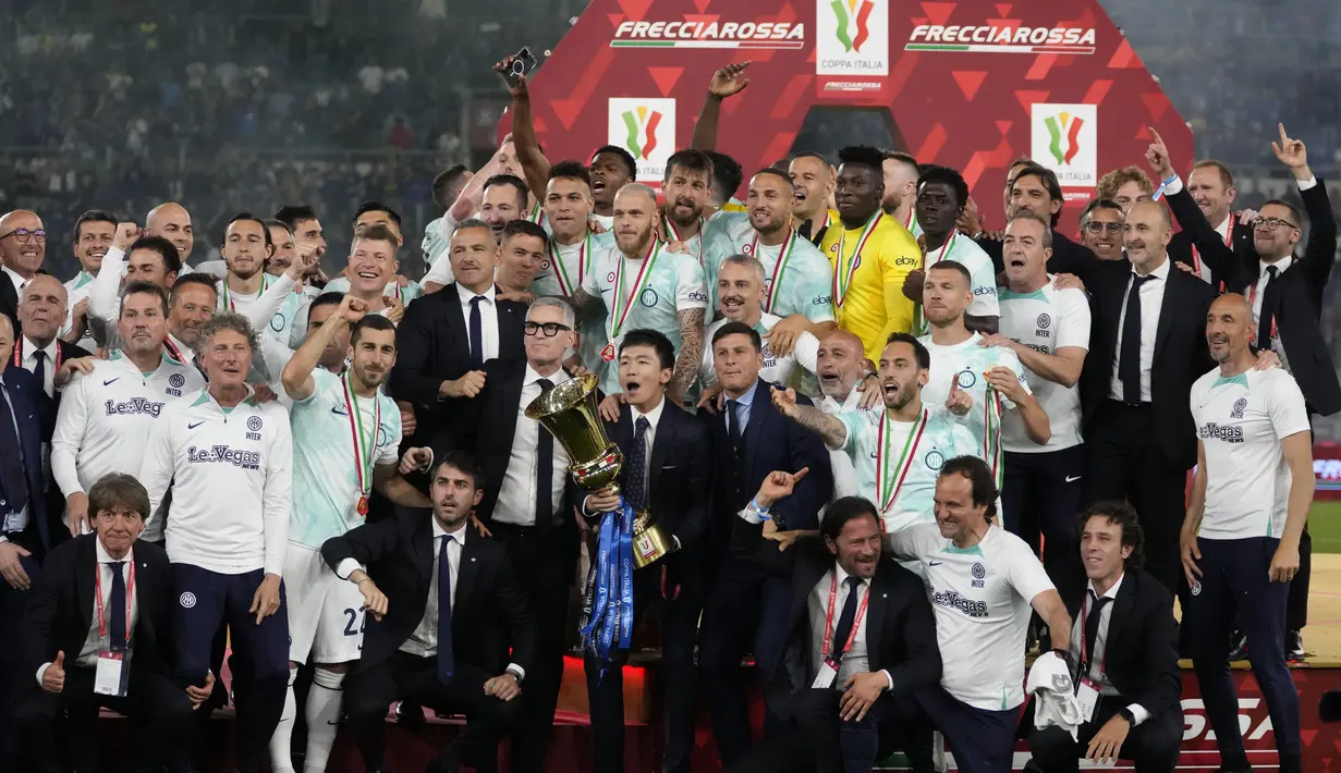 Gelar tersebut menjadi gelar juara kesembilan bagi Inter. (AP Photo/Andrew Medichini)