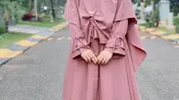 Hamil Anak Ke-4, Ini 6 Potret Oki Setiana Dewi Pamer Baby Bump
