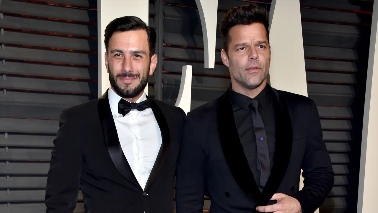 FOTO: Bikin Patah Hati Ricky Martin Lepas Status Lajang dengan Tunangan Gantengnya