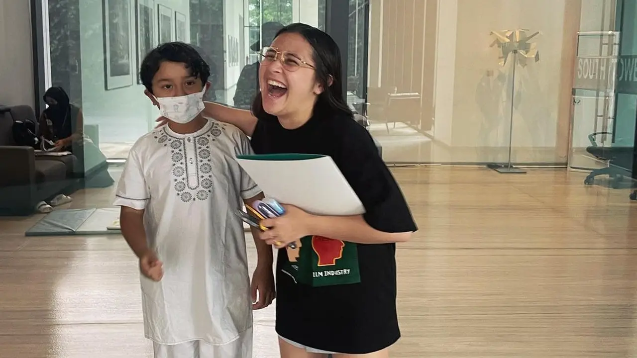 Prilly latuconsina dan anak Marcella Zalianty (Instagram/marcella.zalianty)