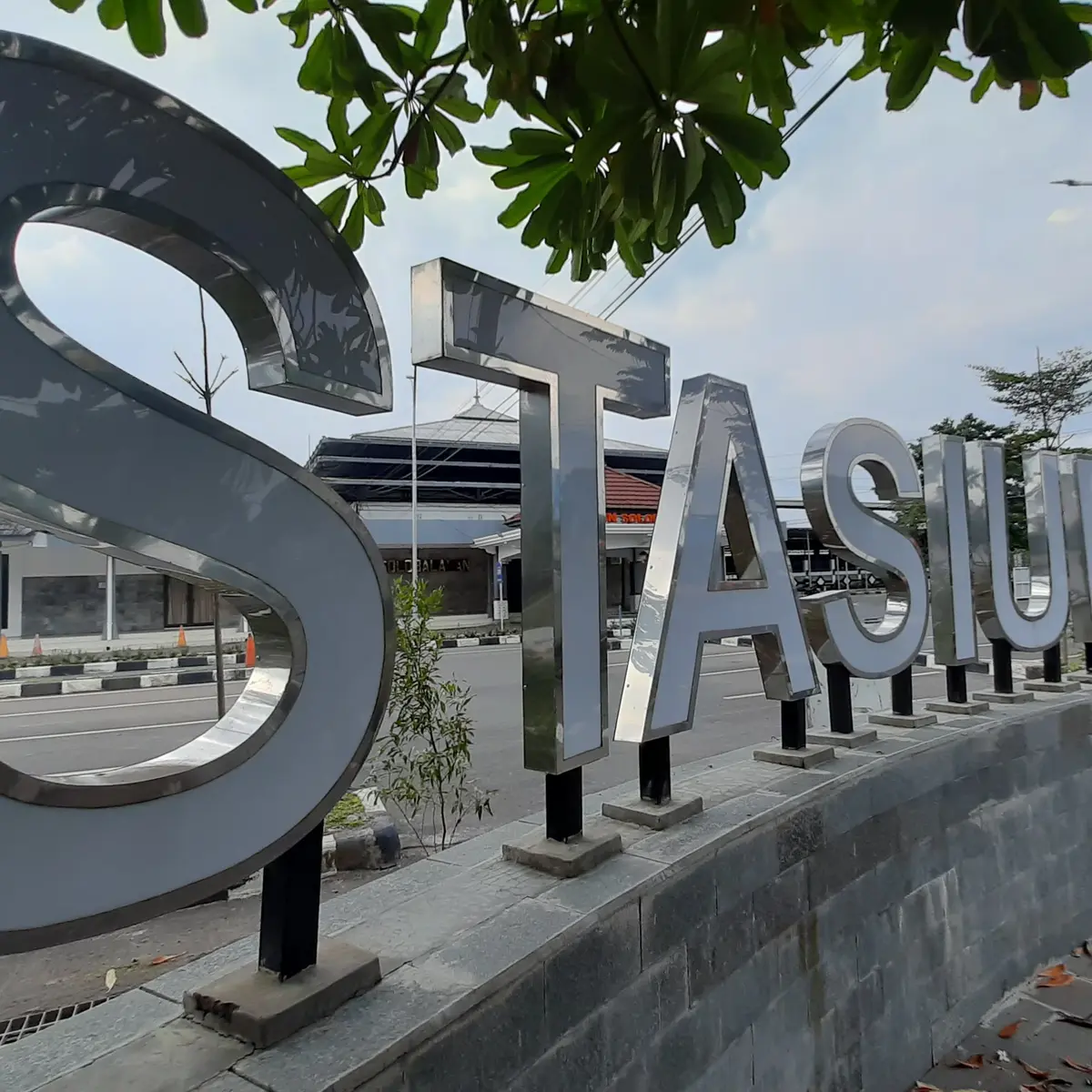Destinasi Wisata Solo Dekat Stasiun Balapan, Cocok untuk Lepas