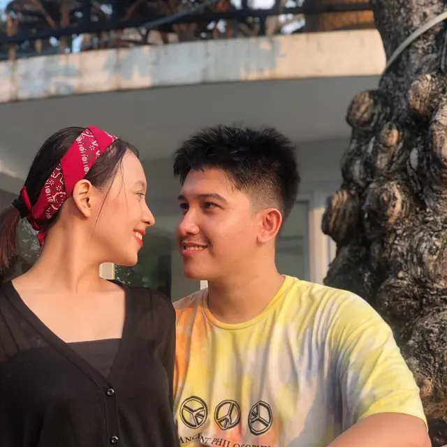 Sudah Menikah, Ini 6 Potret Aktor Sidik Edward dan Istri yang Jarang Tersorot
