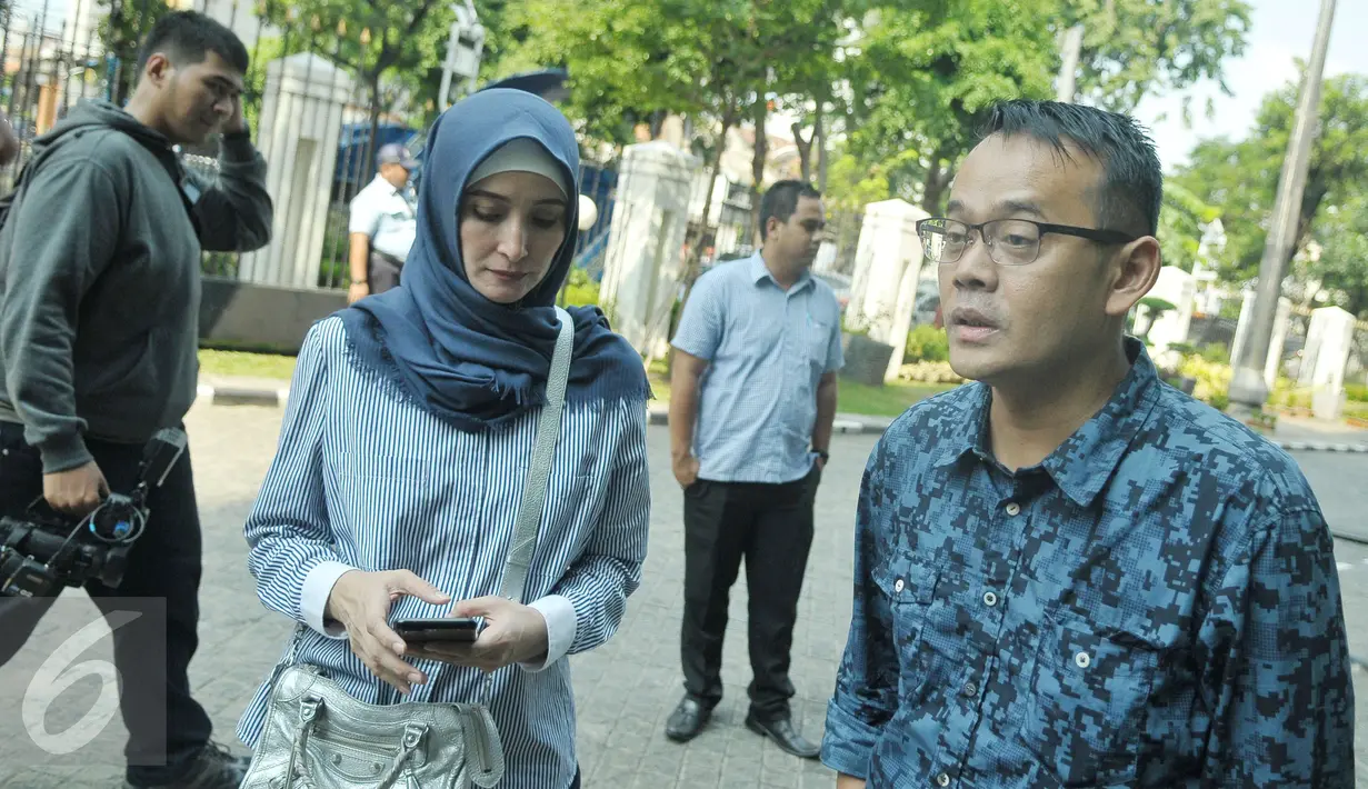 Direktur PT Merial Esa, Fahmi Darmawansyah usai membaca Nota Pemebelaan di Pengadilan Tipikor, Jakarta, Senin  (15/5). Sebelumnya Fahmi dituntut 4 tahun penjara ditambah denda Rp200 juta subsider 6 bulan kurungan. (Liputan6.com/Helmi Afandi)