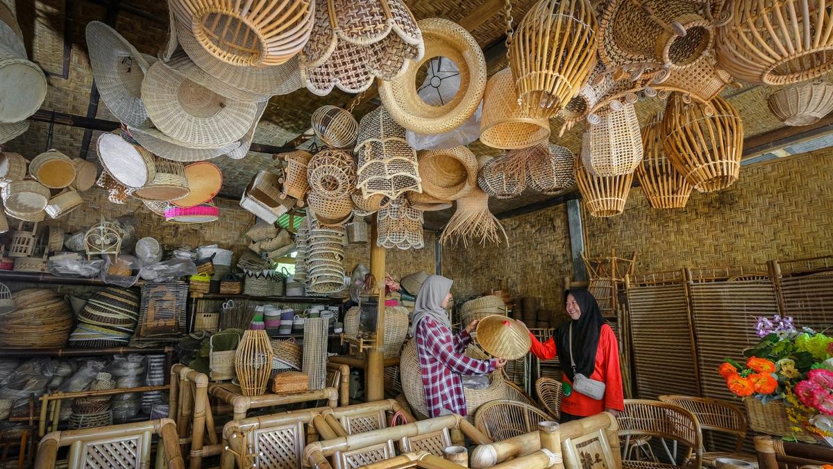 BRI Salurkan KUR Rp31,42 Triliun hingga Februari 2026, Jangkau 643 Ribu UMKM  #Bisnis