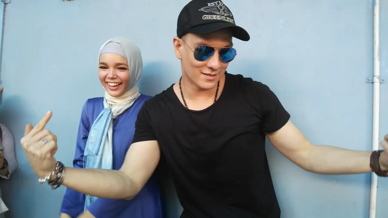 Dewi Sandra dan Bertrand Antolin