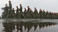 Nyanyikan Mars Tentara Nasional Indonesia dan ucapkan Dirgahayu TNI untuk sambut HUT TNI ke-70.