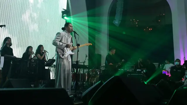 [Fimela] Pengisi acara Bergandeng bersama Semesta