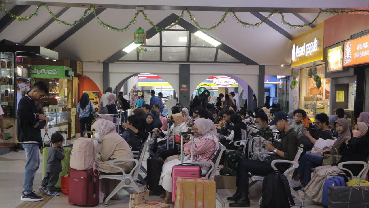 kereta api, mudik, bandung