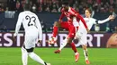 Di babak kedua, Brest tampil menekan. Brest sempat mencetak gol penyeimbang di menit ke-51 lewat aksi Ludovic Ajorque. Sayang, gol ini dianulir karena terjadi offside. (FRED TANNEAU/AFP)