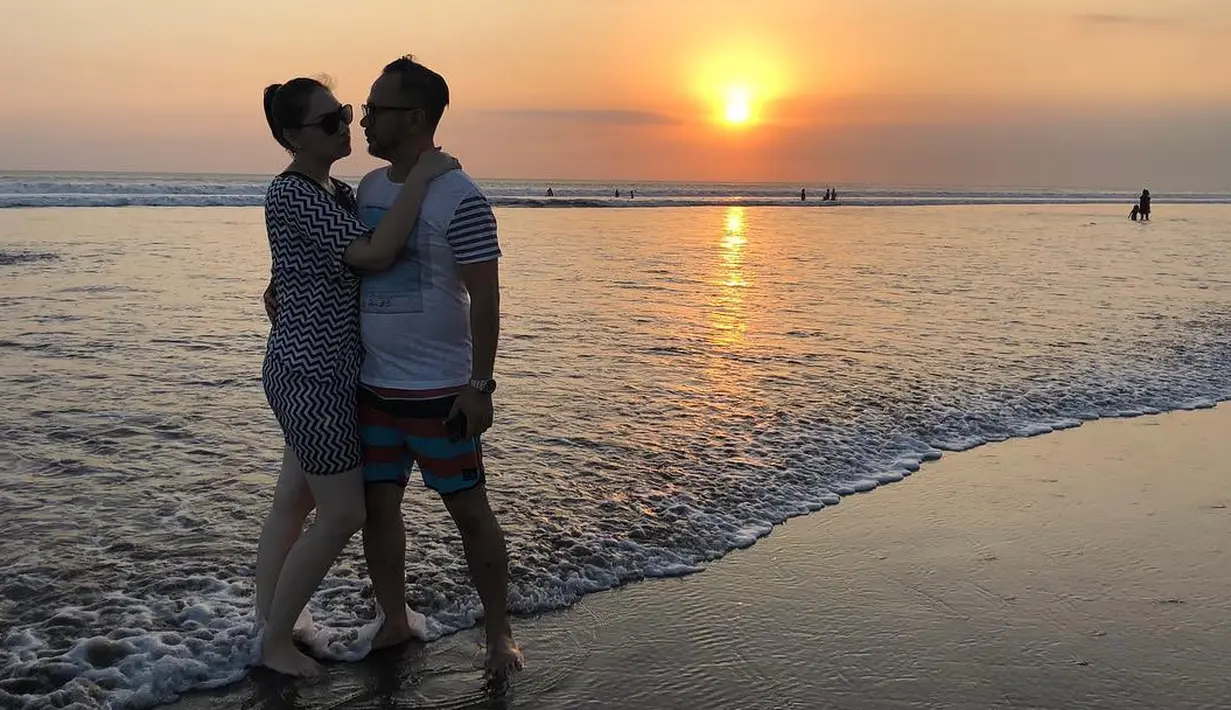 (Instagram/monaratuliu)