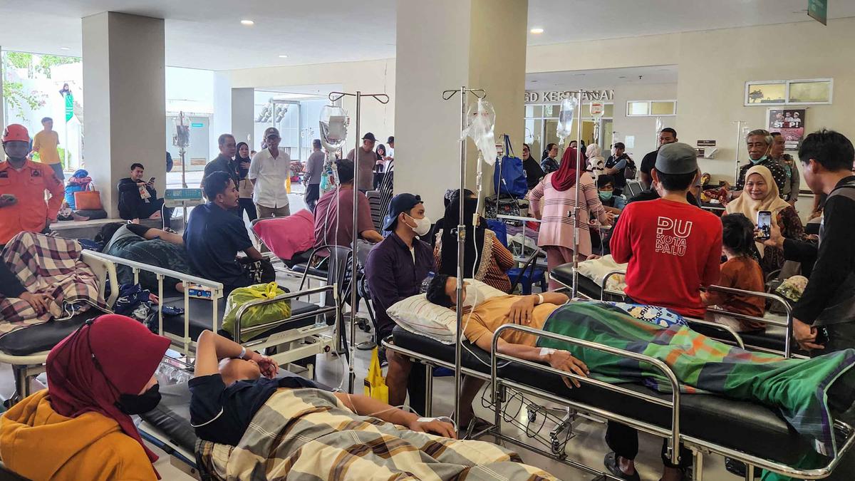 Gempa Palu, Pasien RSUD Anutapura Dievakuasi ke Luar Ruangan