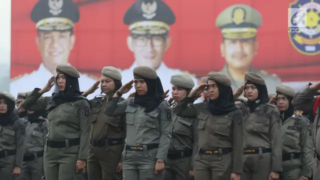 Anies Baswedan Pimpin Upacara HUT Satpol PP