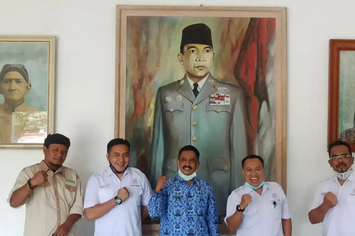 Penandatanganan kerjasama antara Asosiasi Pelaku Pariwisata Indonesia (ASPPI) dengan Asosiasi Desa Wisata Indonesia (ASIDEWI). (Dian Kurniawan/Liputan6.com)