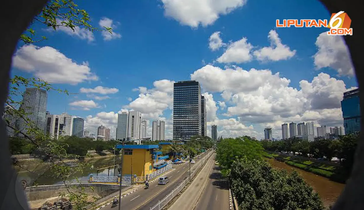 Dalam hal peringkat itu, Jakarta mengalahkan 20 kota di beberapa negara di penjuru dunia (Liputan6.com/Faizal Fanini)