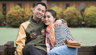 Raffi Ahmad dan keluarga sedang menikmati liburan di Jepang. Sederet momen liburan keluarga 'Sultan Andara' ini selalu mencuri perhatian. Ada banyak sekali momen manis yang diunggah di Instagram, salah satunya saat Raffi dan Nagita terlihat begitu romantis. (Liputan6.com/IG/@raffinagita1717)