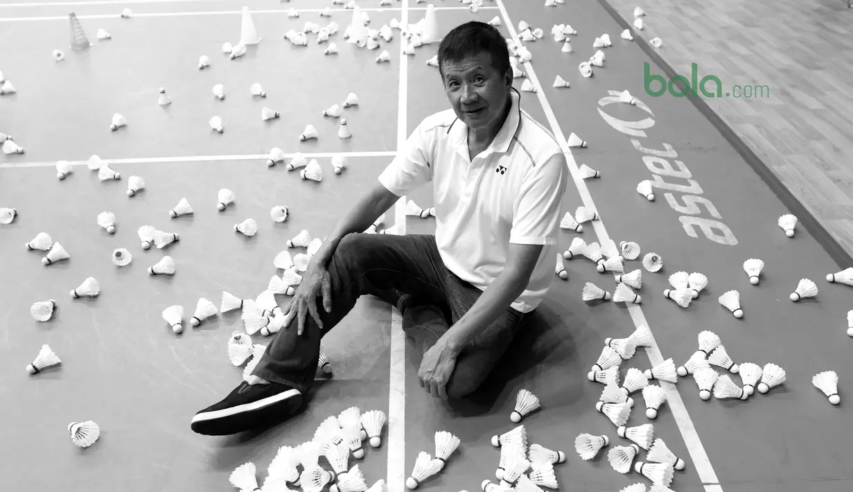 Sederet prestasi gemilang Legenda Bulutangkis Indonesia, Rudy Hartono  tersebut mendapat pengakuan dari BWF dengan penghargaan yakni Herbert Scheele Award pada 1986 dan Hall of Fame 1997. (Bola.com/Nick Hanoatubun)