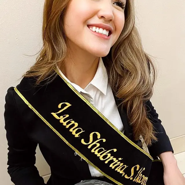 Lama Tak Muncul, Ini 6 Potret Terbaru Artis Luna Shabrina yang Baru Lulus Sarjana