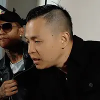 Bintang Tanya Dong minggu ini menampilkan Ernest Prakarsa dan Young Lex. Simak videonya, siapa tahu pertanyaan kamu yang dijawab.