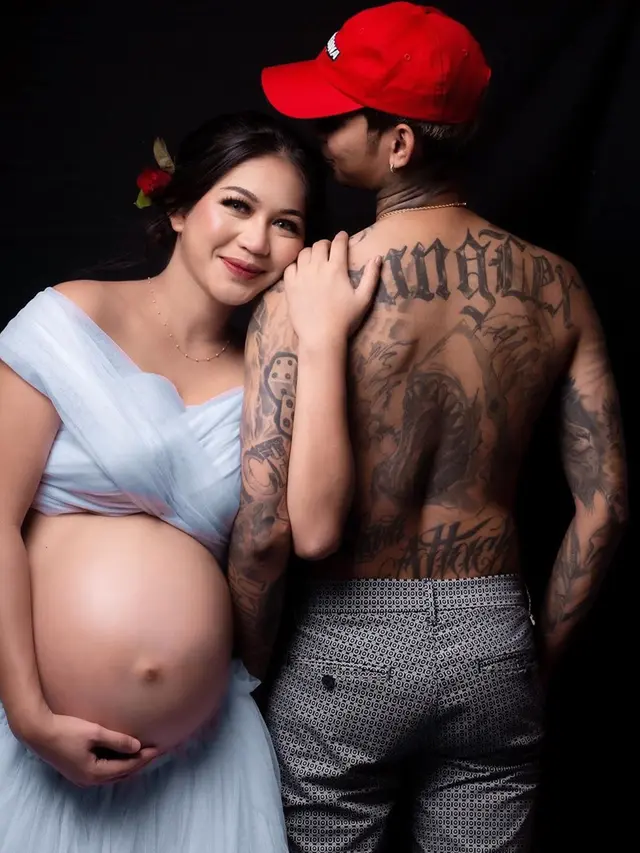 Jalani Maternity Shoot, Ini 6 Potret Cantik Eriska Istri Young Lex