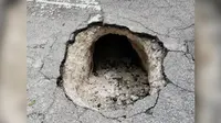 Sinkhole misterius berujung terowongan di Florida. (FBI Miami)