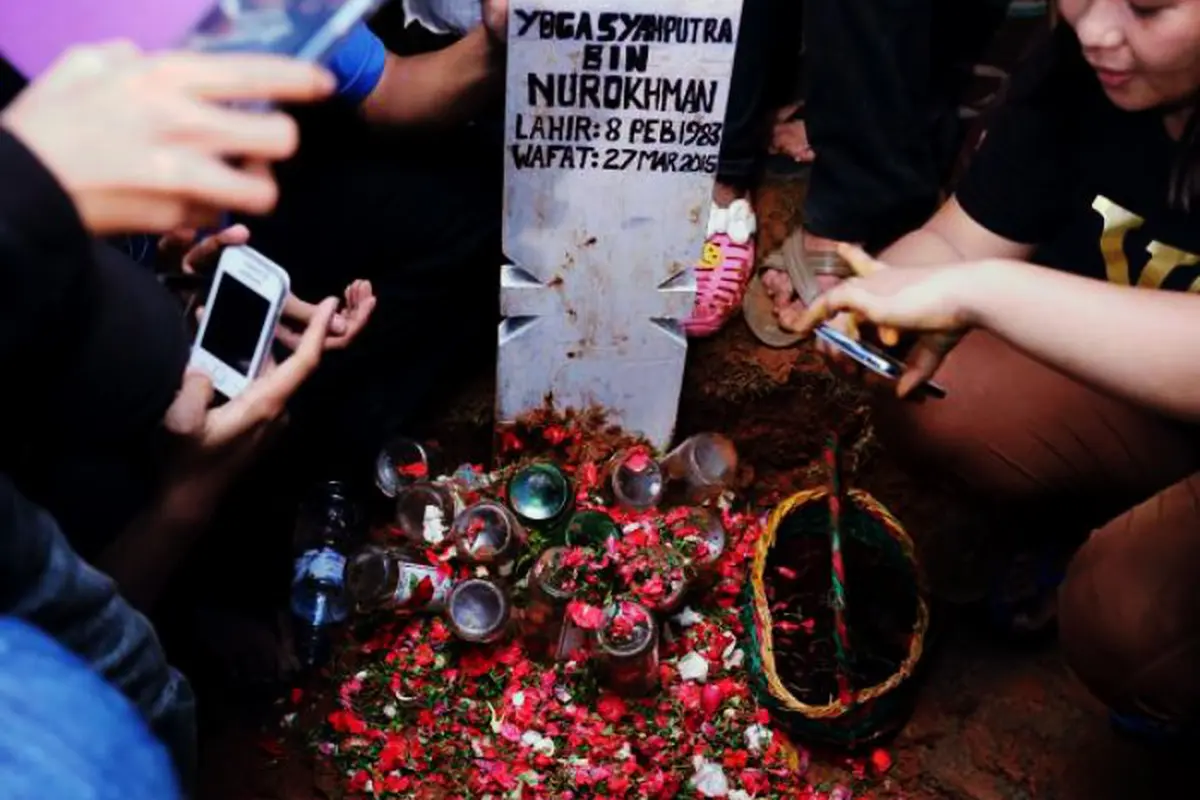 Makam Olga Syahputra