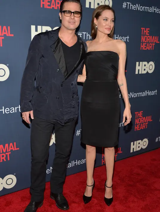 Seperti penjelasan keduanya sejak awal, baik Angelina Jolie dan Brad Pitt tak ingin meributi soal harta. Selain sudah menyepakati perjanjian pranikah sejak awal, harta yang mereka miliki bersama kabarnya akan jatuh untuk keenam anaknya. (AFP/Bintang.com)