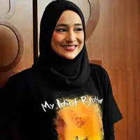 Penampilan Cindy Fatika Sari saat berhijab (via istimewa)