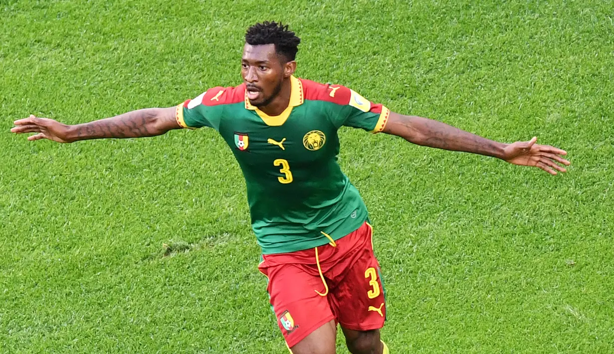 Pemain Kamerun Andre-Frank Zambo Anguissa bisa menjadi pilihan jika Jurgen Klopp membutuhkan gelandang bertahan yang energik dan memberikan kenyamanan bagi pemain belakang. (EPA/Georgi Licvski)