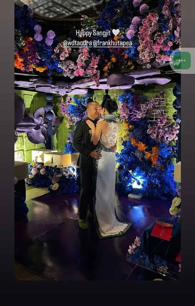 7 Momen bahagia Frank Hutapea anak Hotman Pari dan Winona Delany Tandra saat upacara Sangjit